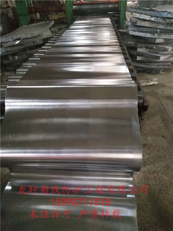 鉛板生產(chǎn)現場(chǎng)